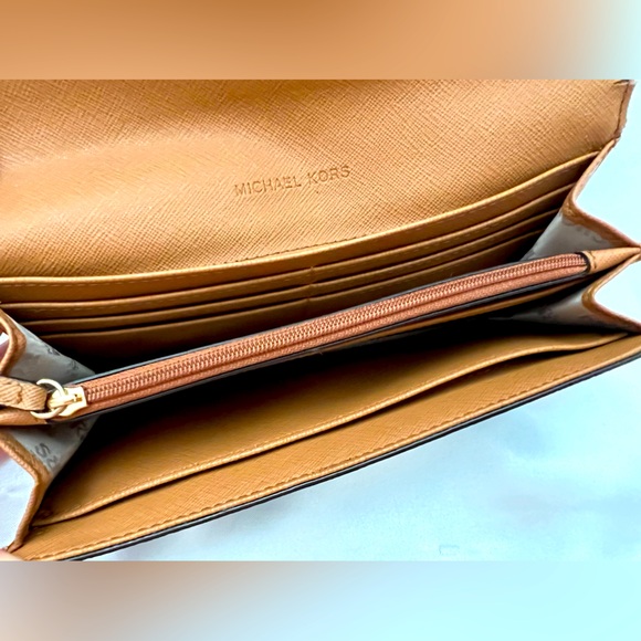 Michael Kors Large Signature Logo Snap-Front Wallet - Picture 9 of 9